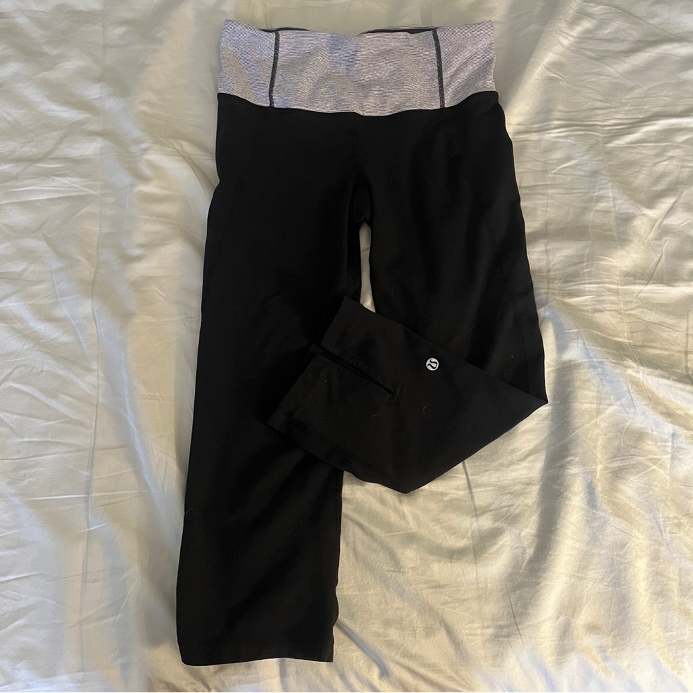 lululemon cropped yoga pants size 4